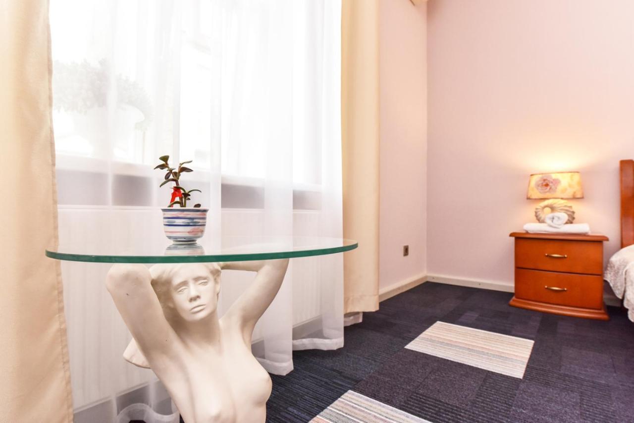 Hotel Jugend With Self Check-In 利耶帕亚 外观 照片